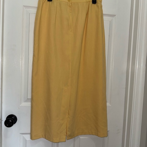 Sag Harbor Yellow Pencil Midi Skirt for Work - Picture 7 of 9